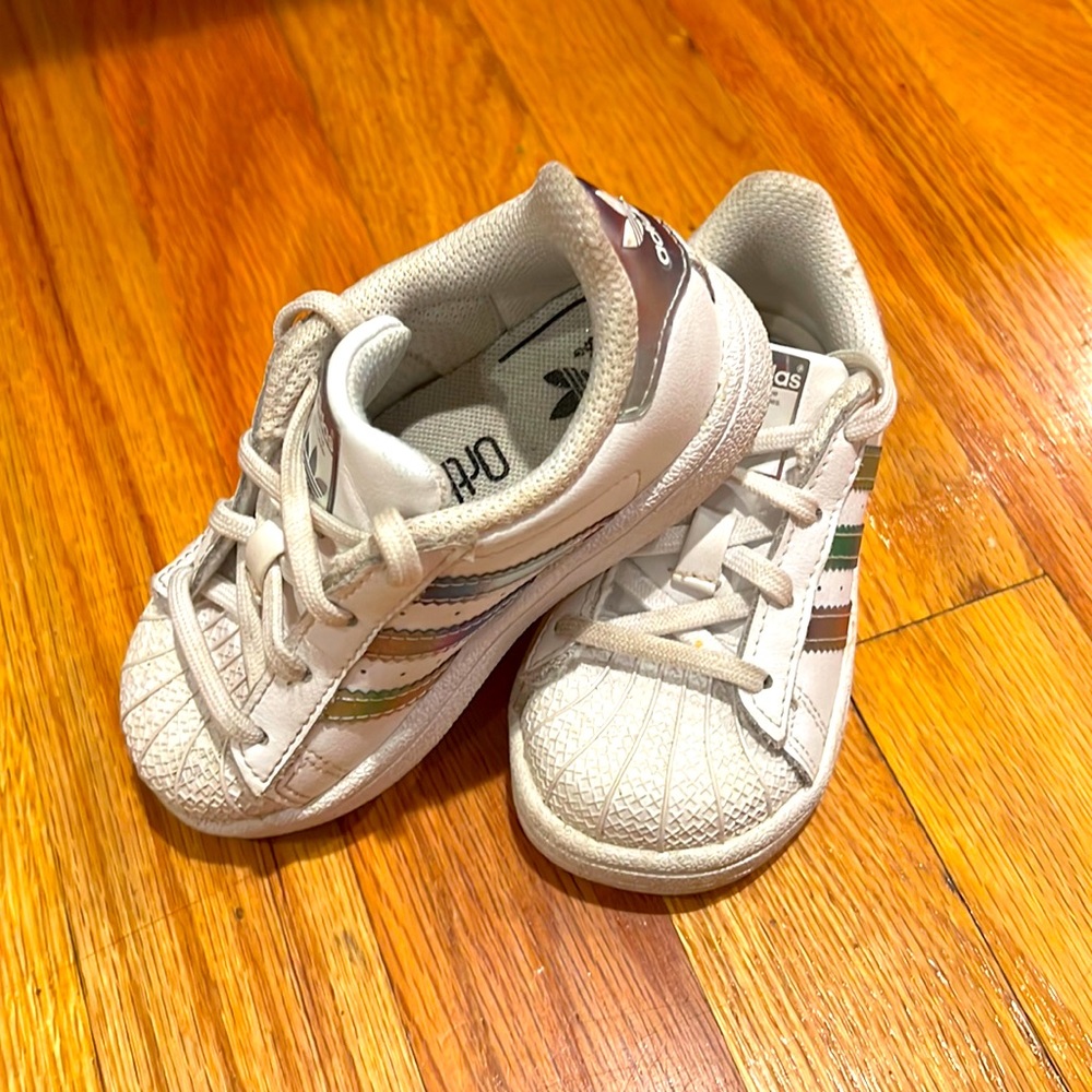 Adidas Superstar Sneakers Size 6